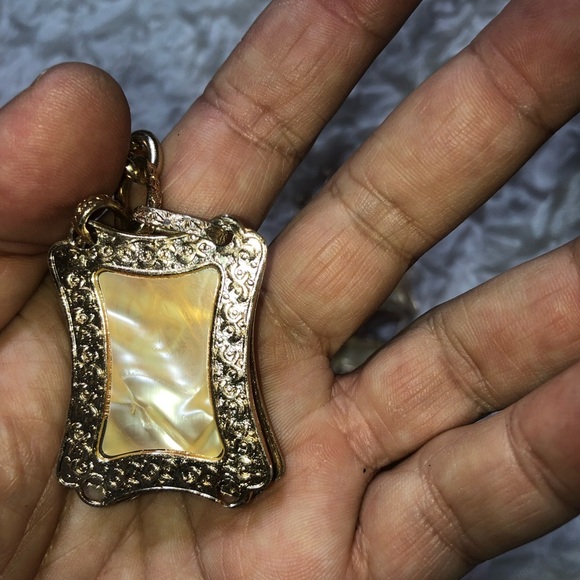 Vintage metal belt made in Hong Kong- 28” and 6” of chain- - Picture 4 of 7